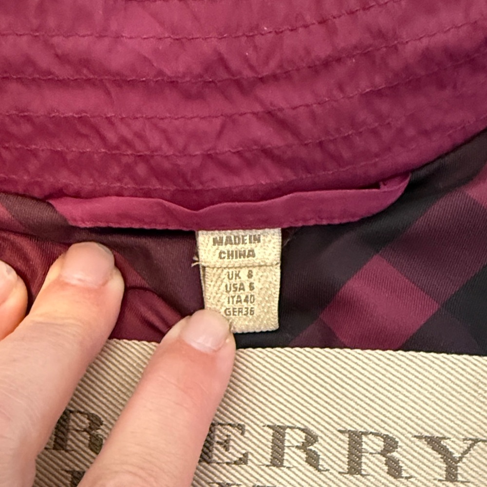 Burberry Brit Fuchsia Hooded Rain Jacket Women’s Size 6 Lightweight - Picture 4 of 11